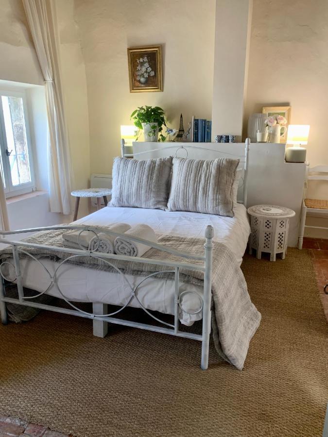 L'Ancienne Boulangerie Bed & Breakfast Caunes-Minervois Ngoại thất bức ảnh